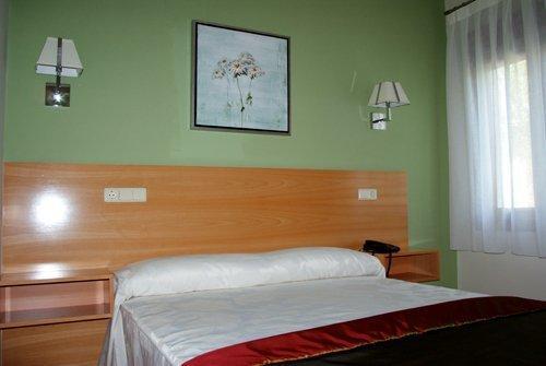 Hotel Mataelpino Σεγκόβια Δωμάτιο φωτογραφία